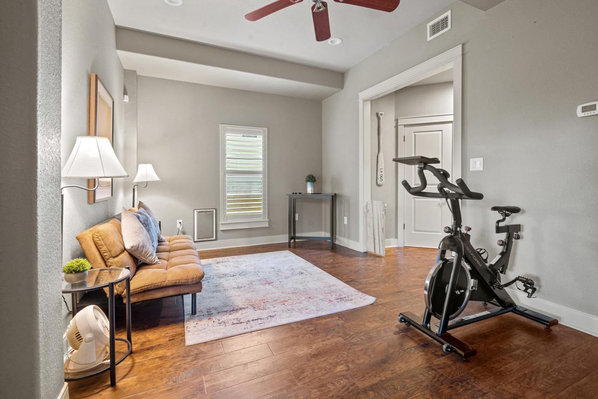 Luxury Waterfront Home Family And Pet Friendly Near Surfside Beach 11 Mins フリーポート エクステリア 写真