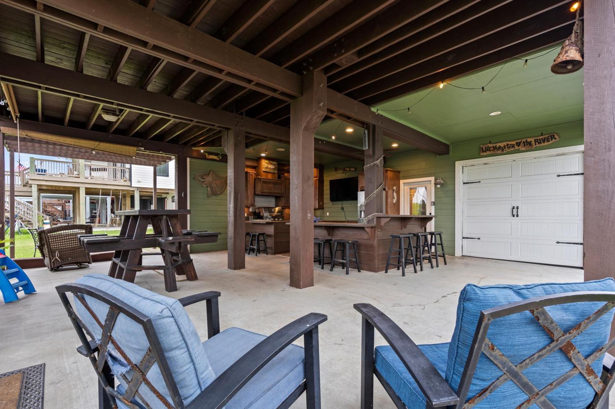 Luxury Waterfront Home Family And Pet Friendly Near Surfside Beach 11 Mins フリーポート エクステリア 写真