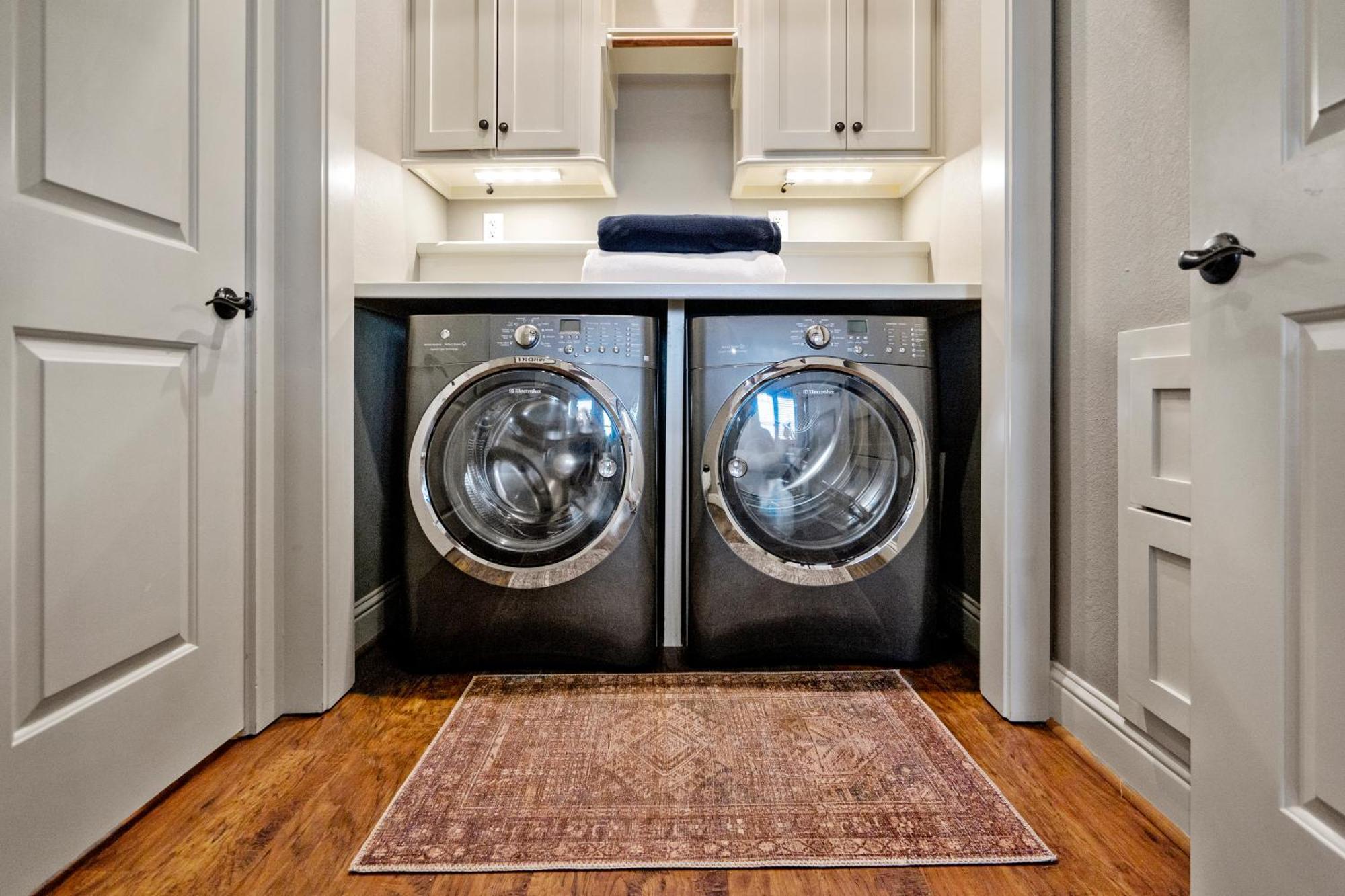 Luxury Waterfront Home Family And Pet Friendly Near Surfside Beach 11 Mins フリーポート エクステリア 写真